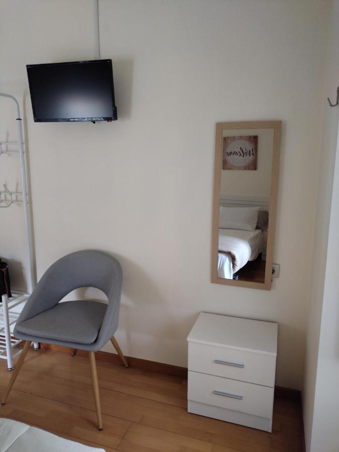 Apartamentos A Parada Do Camino ปาดรอน ภายนอก รูปภาพ