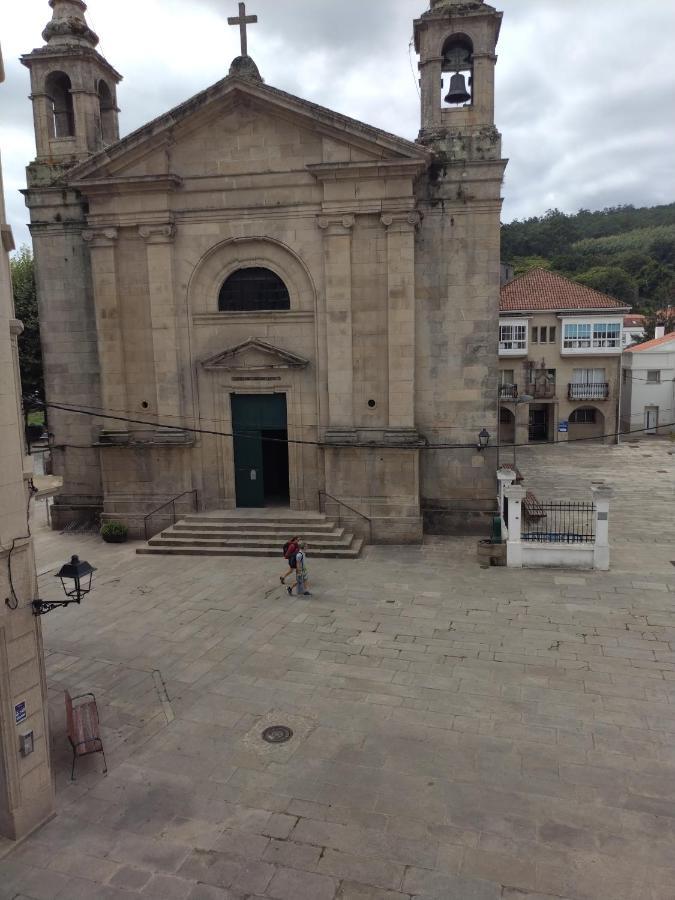 Apartamentos A Parada Do Camino ปาดรอน ภายนอก รูปภาพ