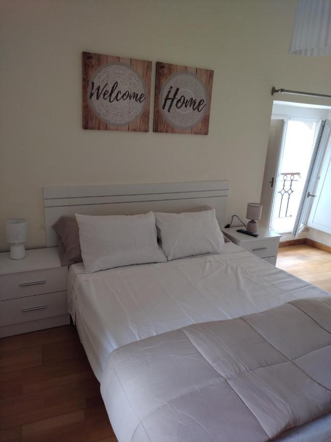 Apartamentos A Parada Do Camino ปาดรอน ภายนอก รูปภาพ